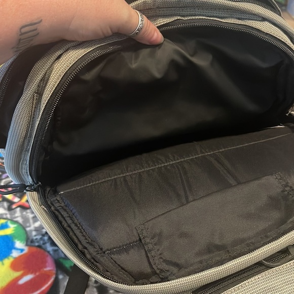 Hedgren Gray Medium Backpack - Picture 11 of 11